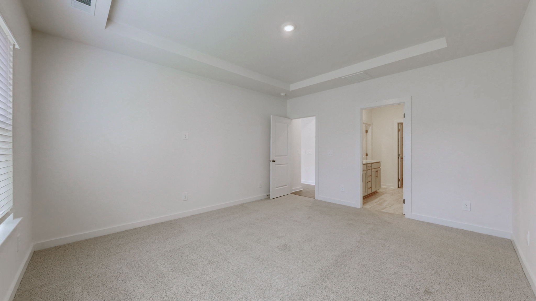 418 Long Dr