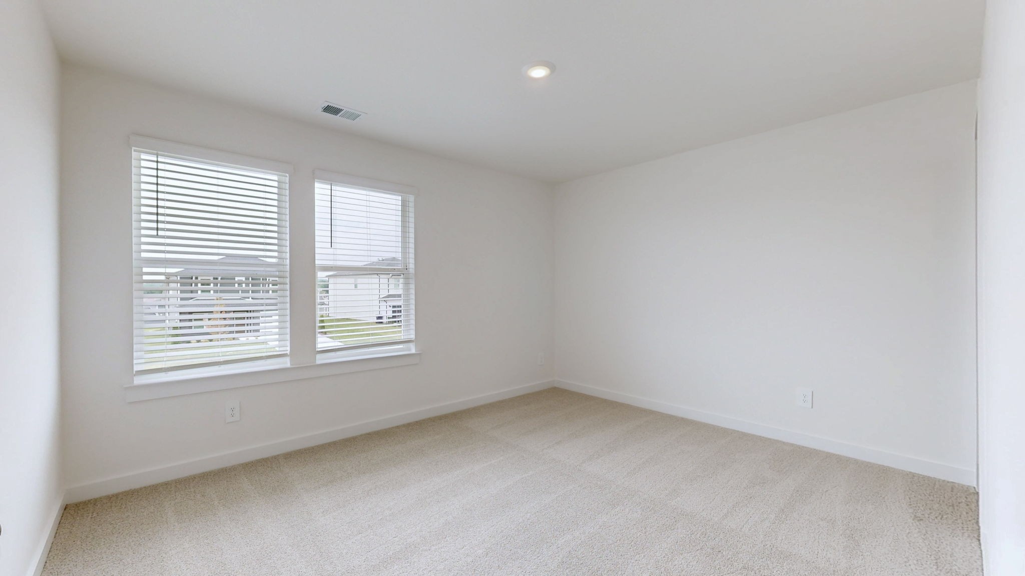 418 Long Dr