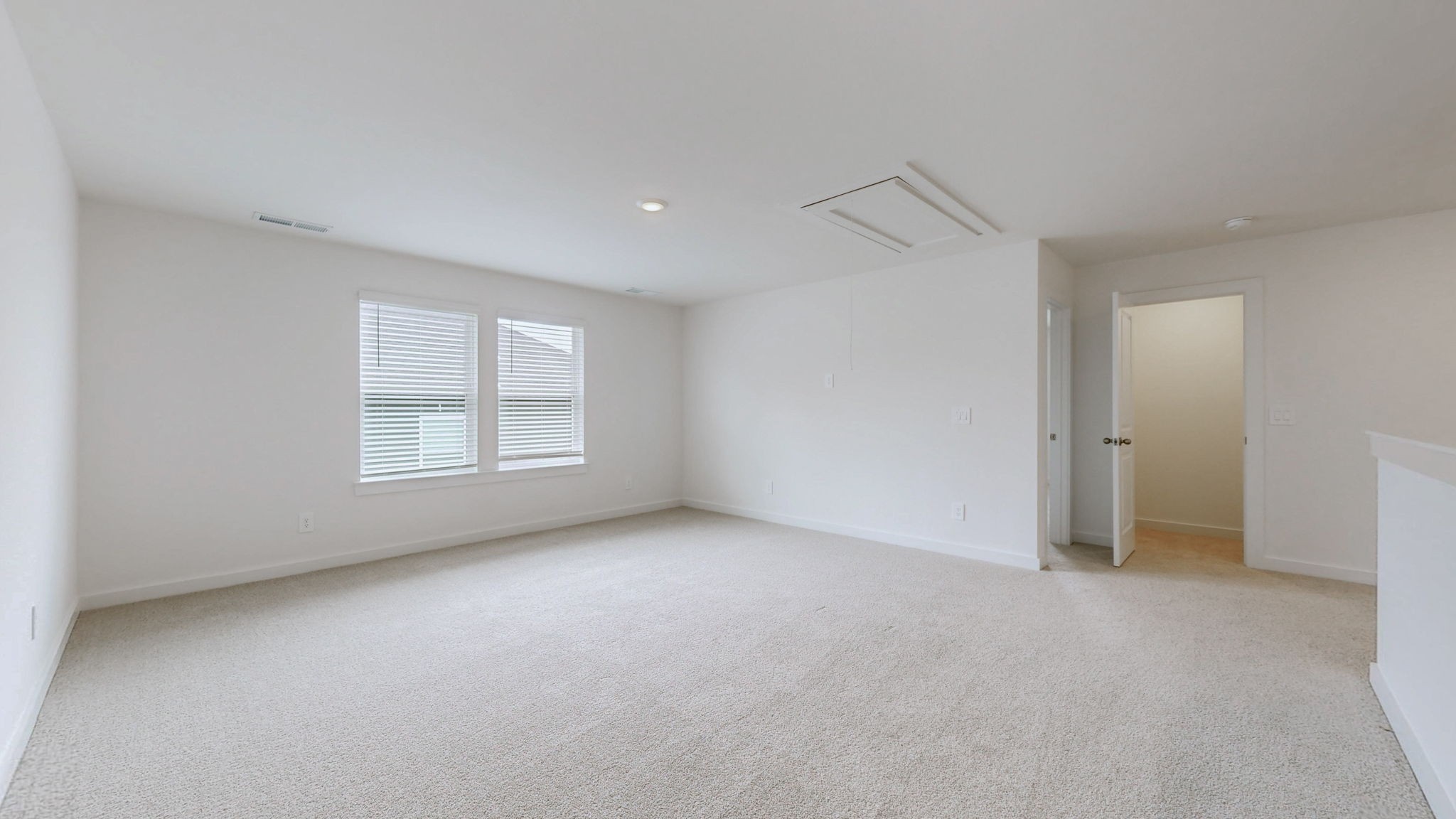 418 Long Dr