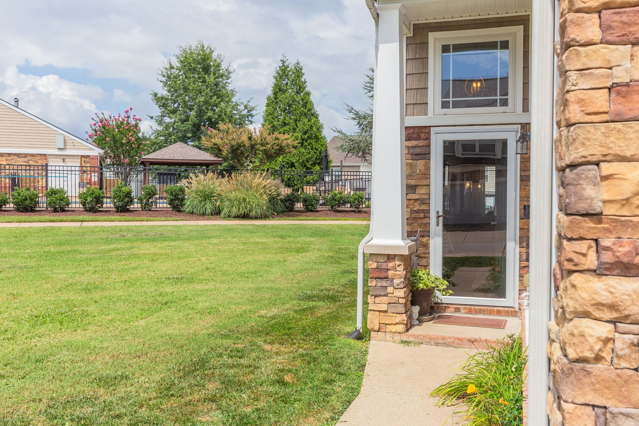 1055 Somerset Springs Dr