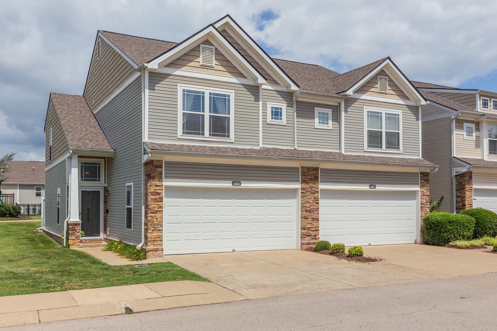 1055 Somerset Springs Dr