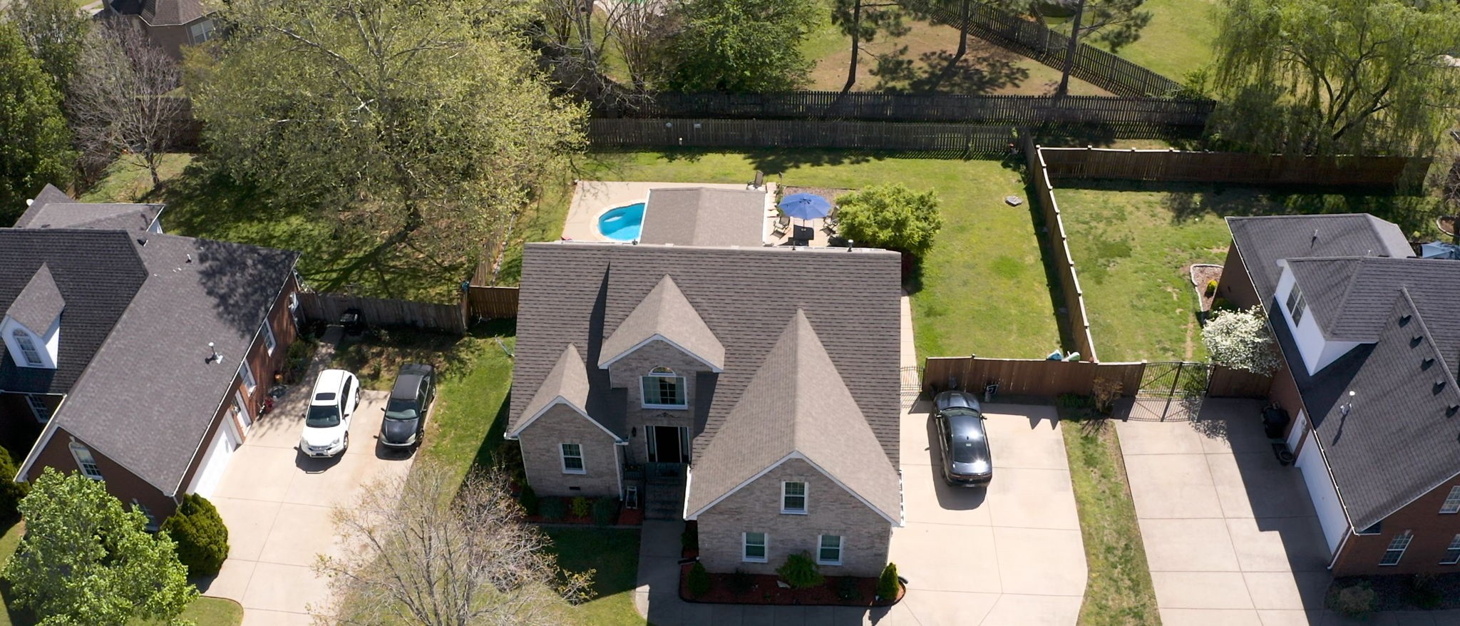3084 Vicwood Dr
