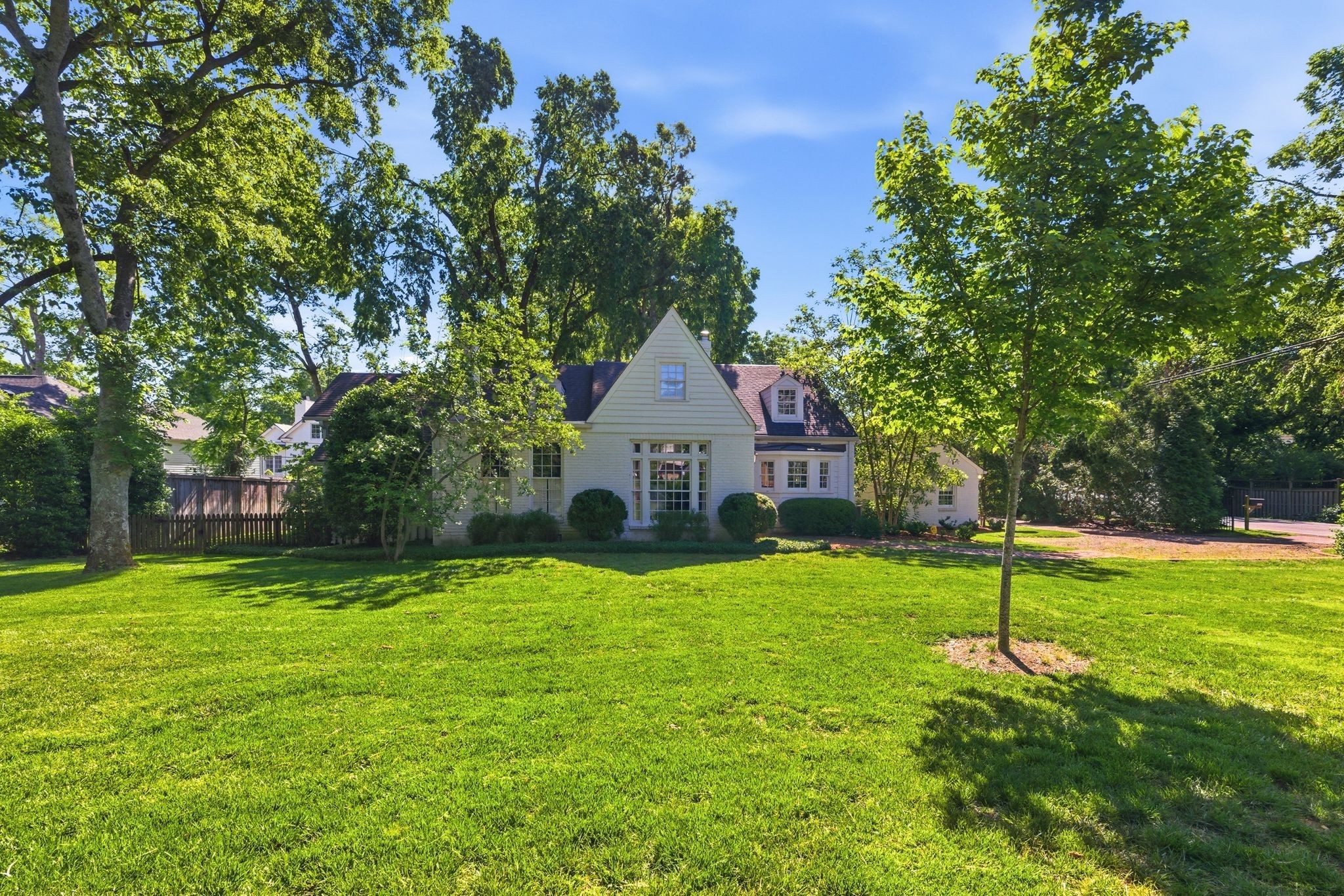 200 Brookfield Ave