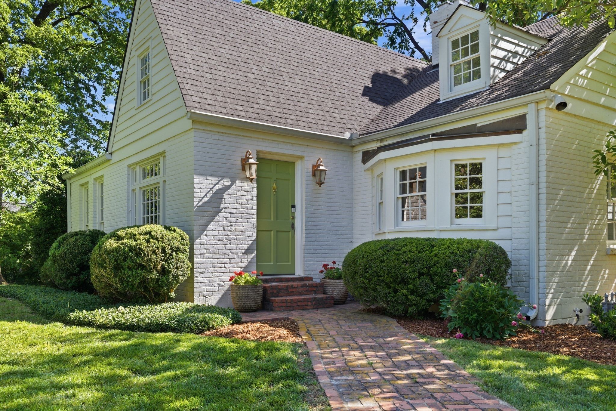 200 Brookfield Ave
