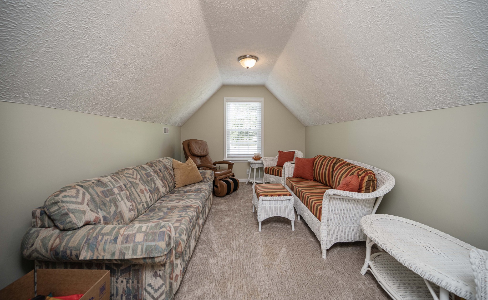 1205 Edgewood Ct