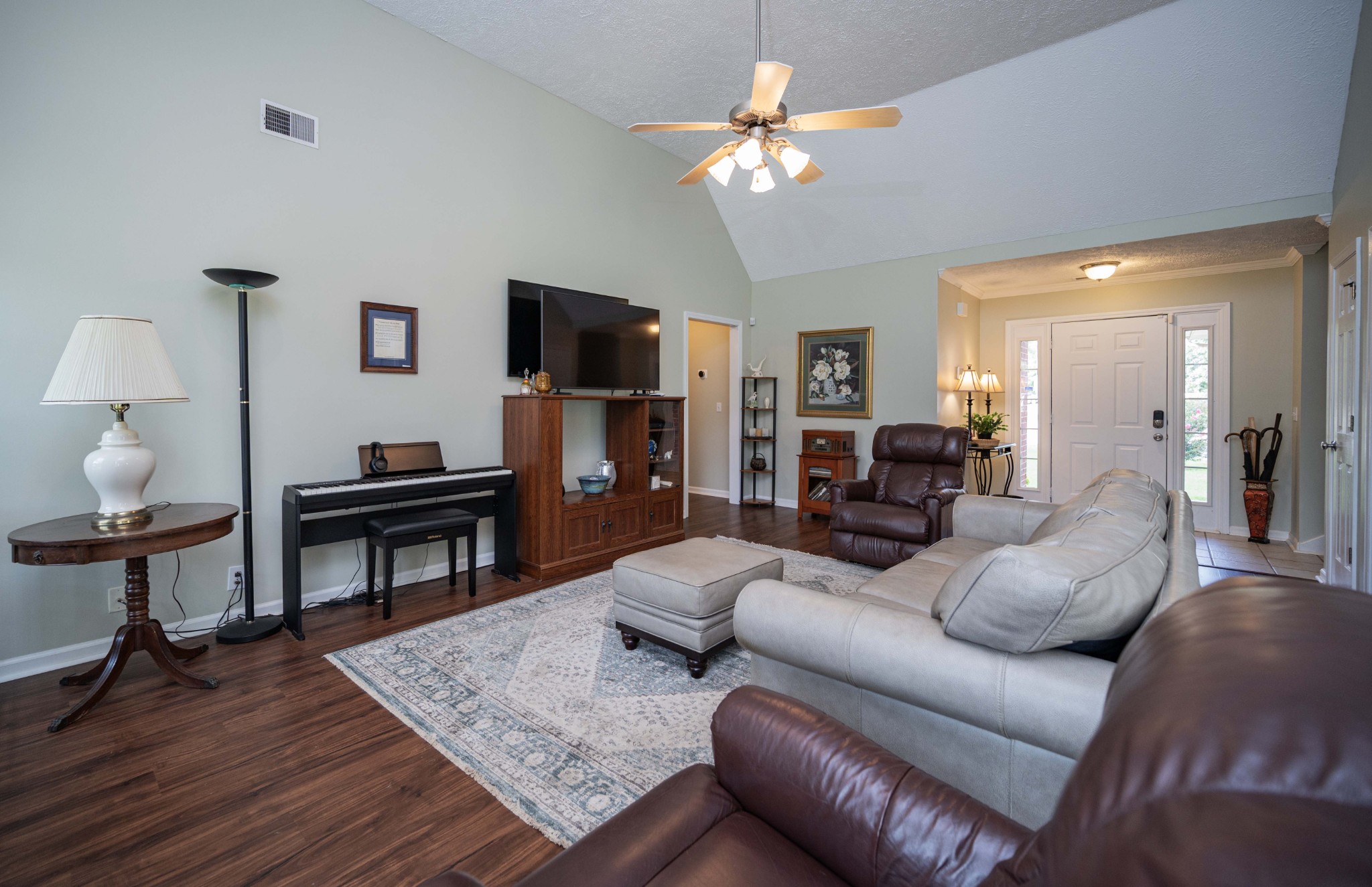 1205 Edgewood Ct