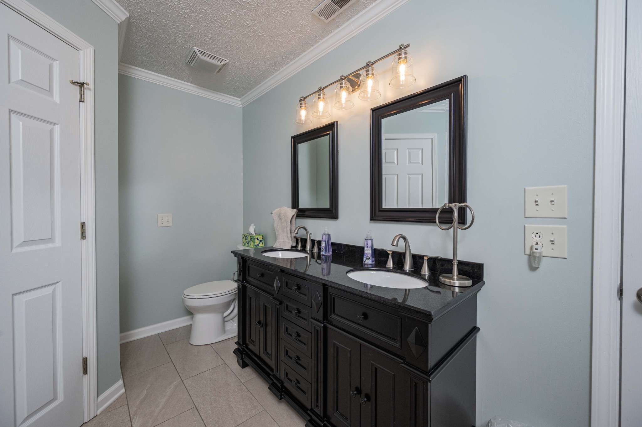1205 Edgewood Ct