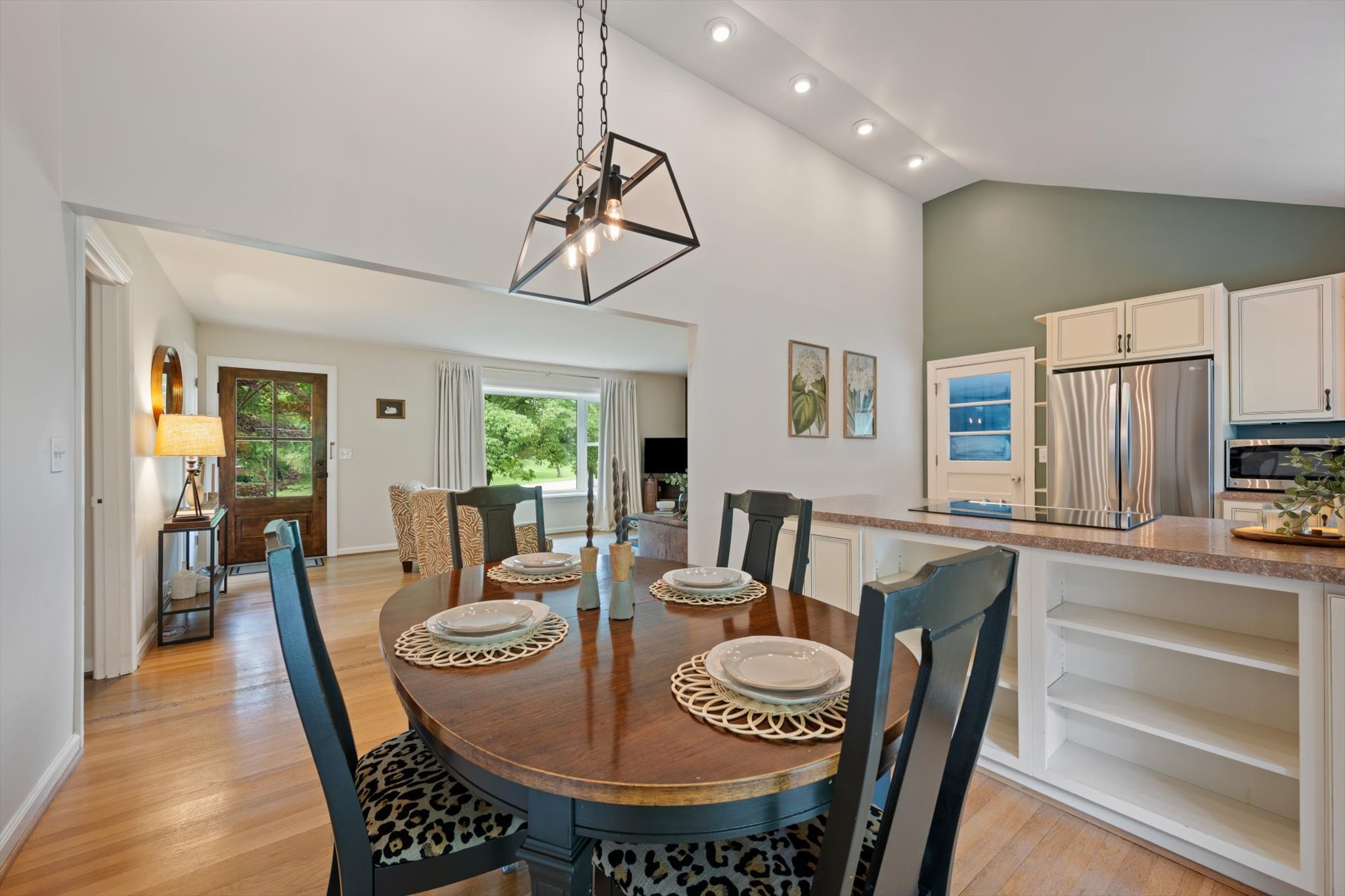 3109 Hunters Hill Rd