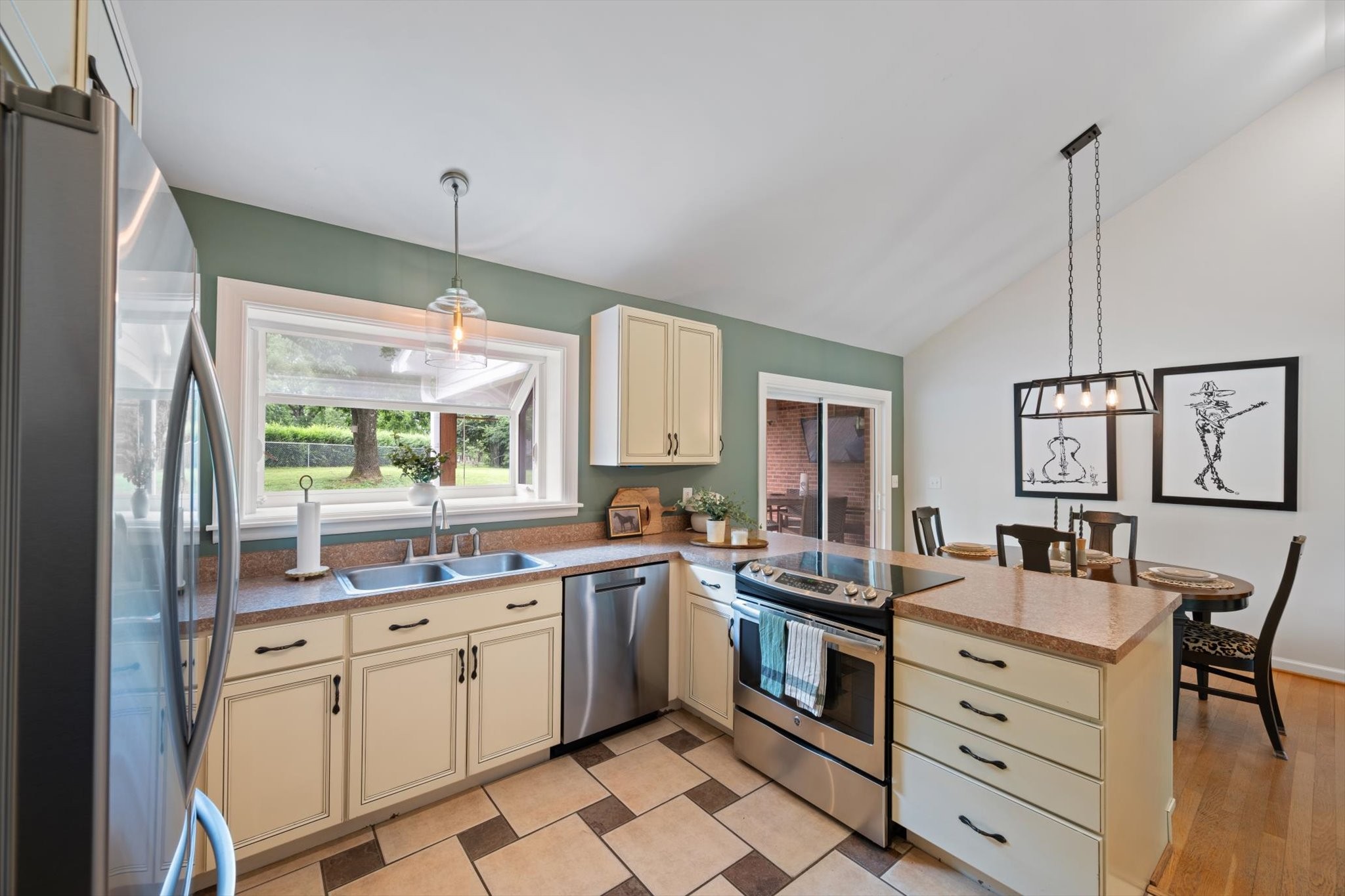 3109 Hunters Hill Rd