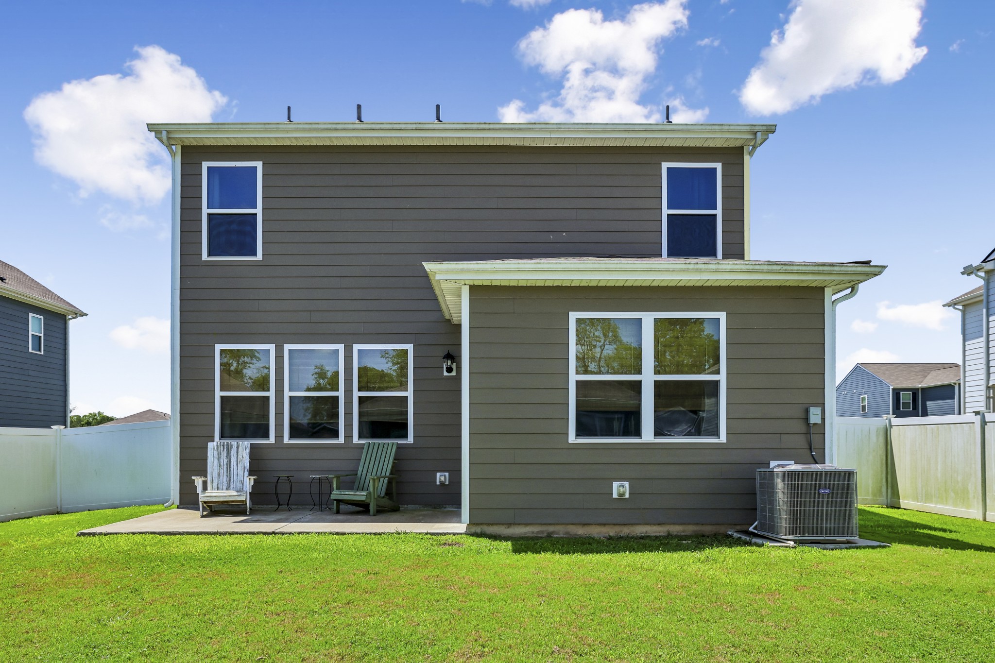 213 River Forest Dr