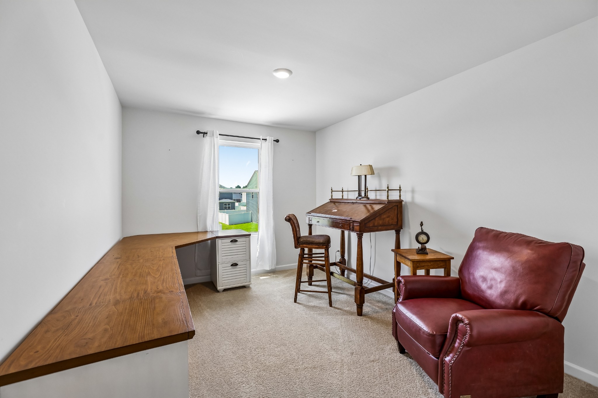 213 River Forest Dr