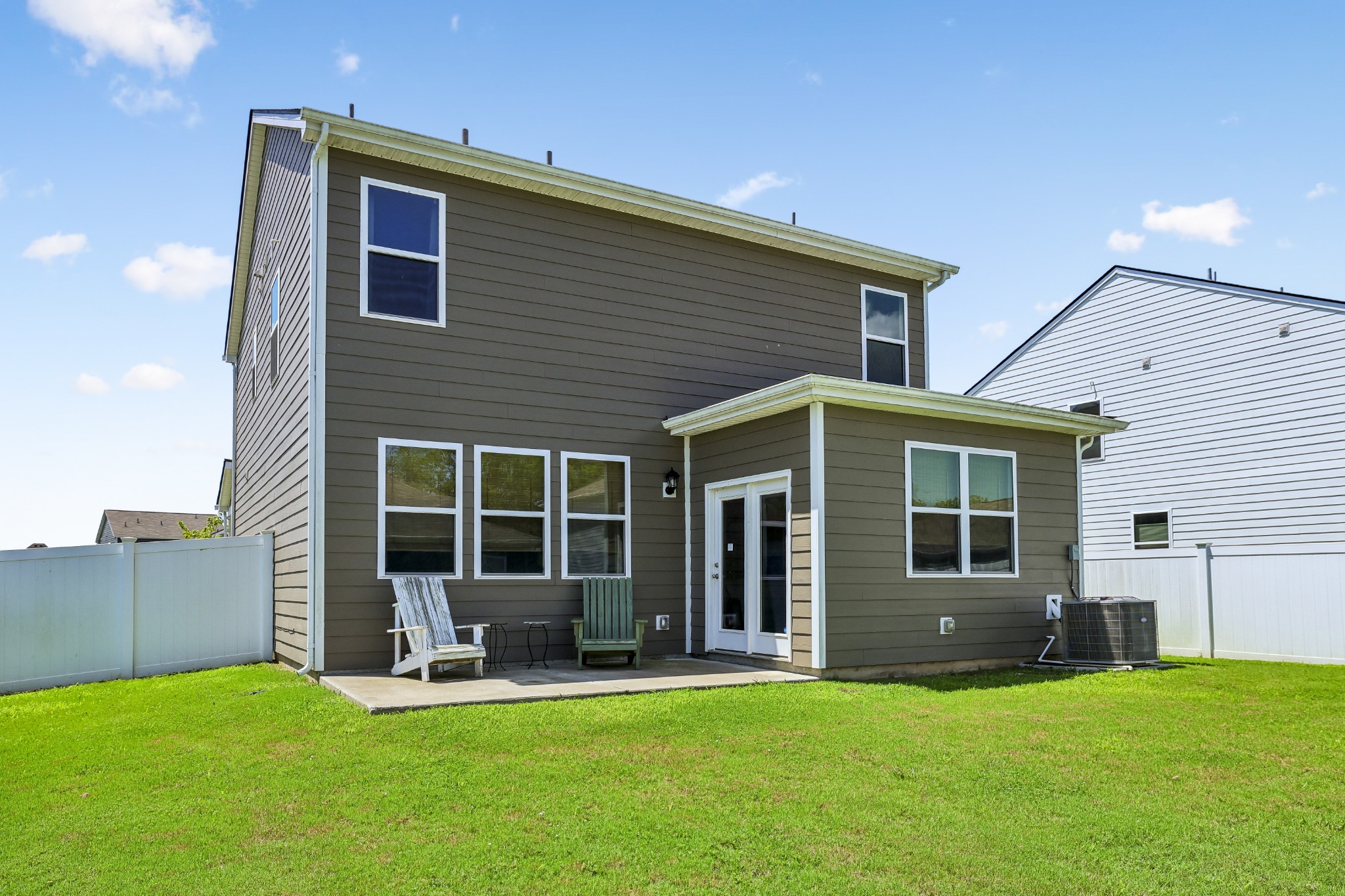 213 River Forest Dr
