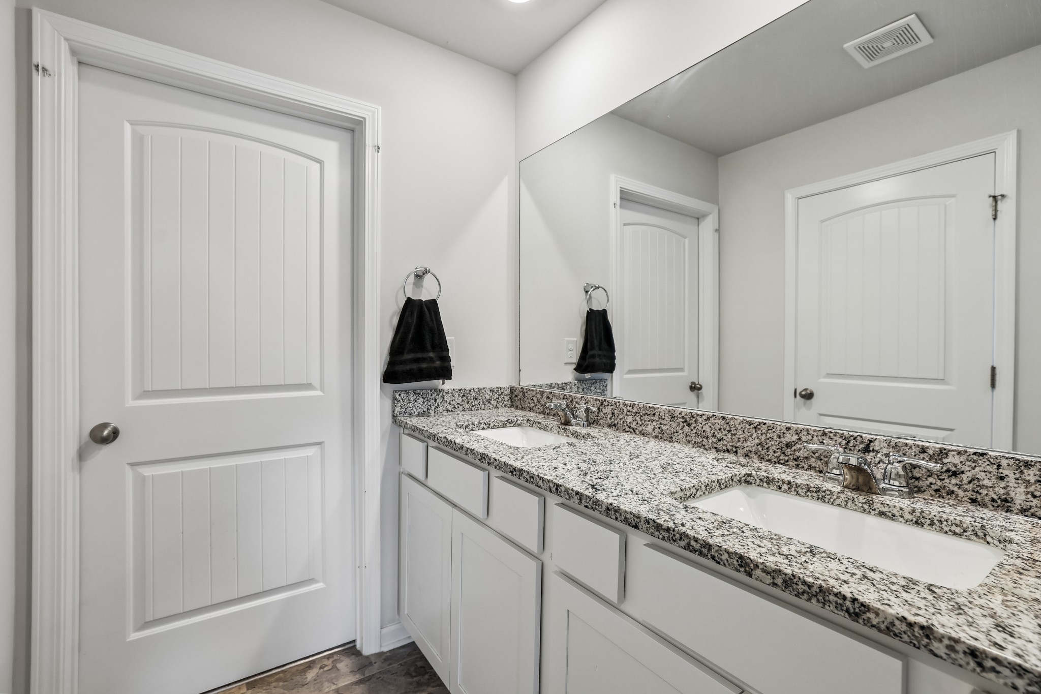 213 River Forest Dr