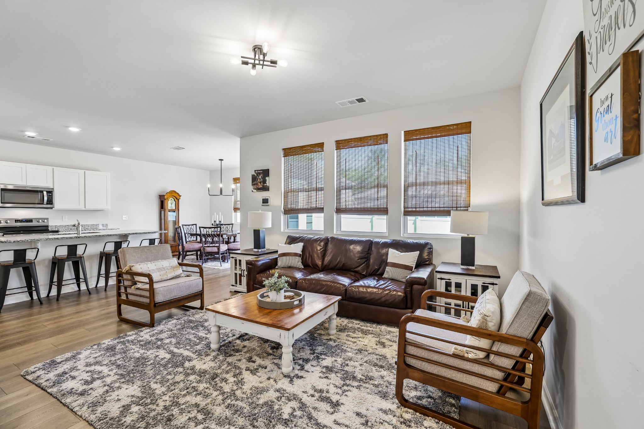213 River Forest Dr