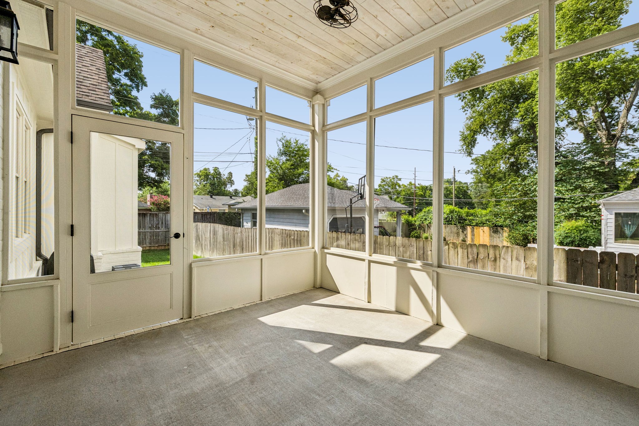 124B Lincoln Ct