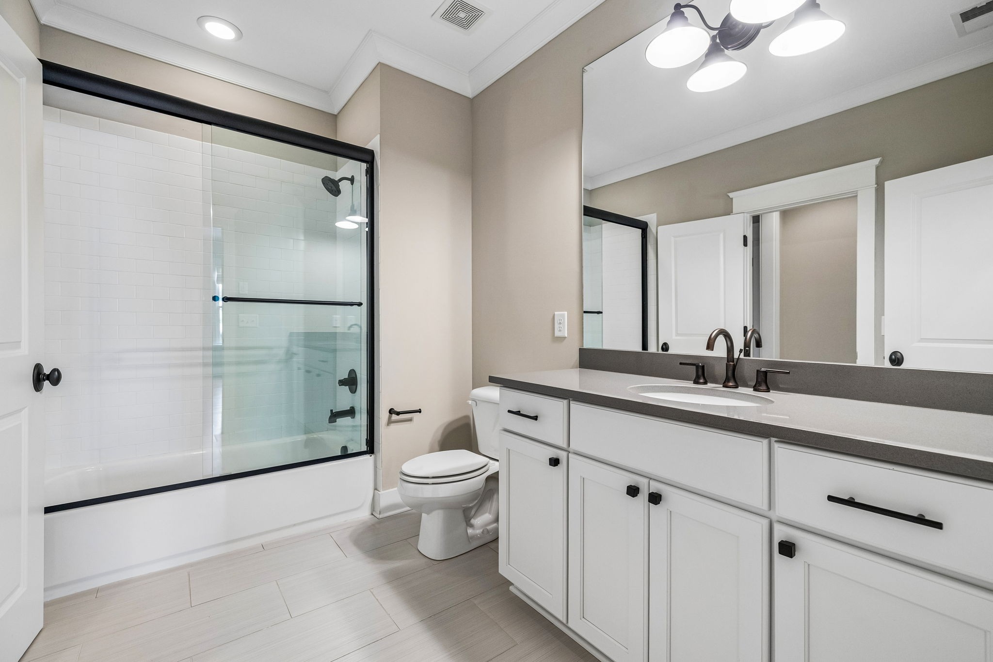 124B Lincoln Ct