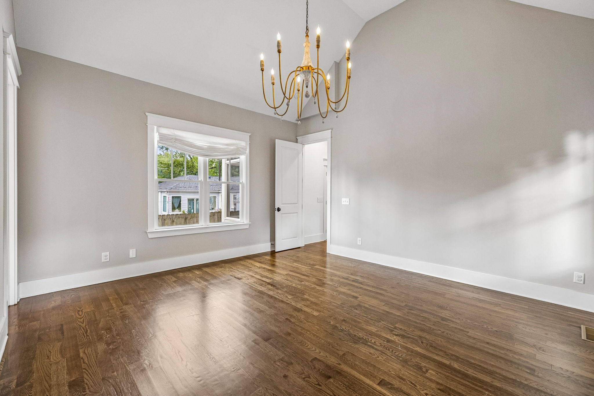 124B Lincoln Ct