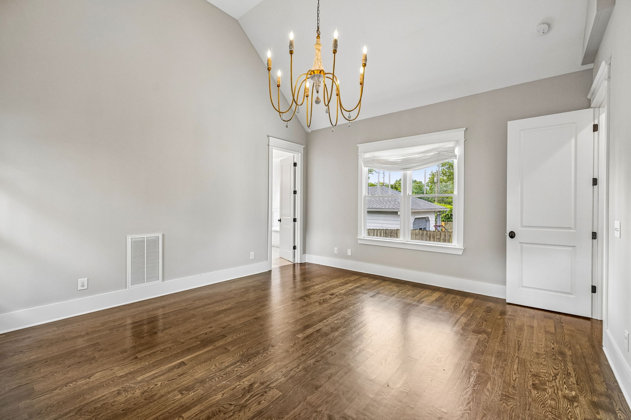 124B Lincoln Ct