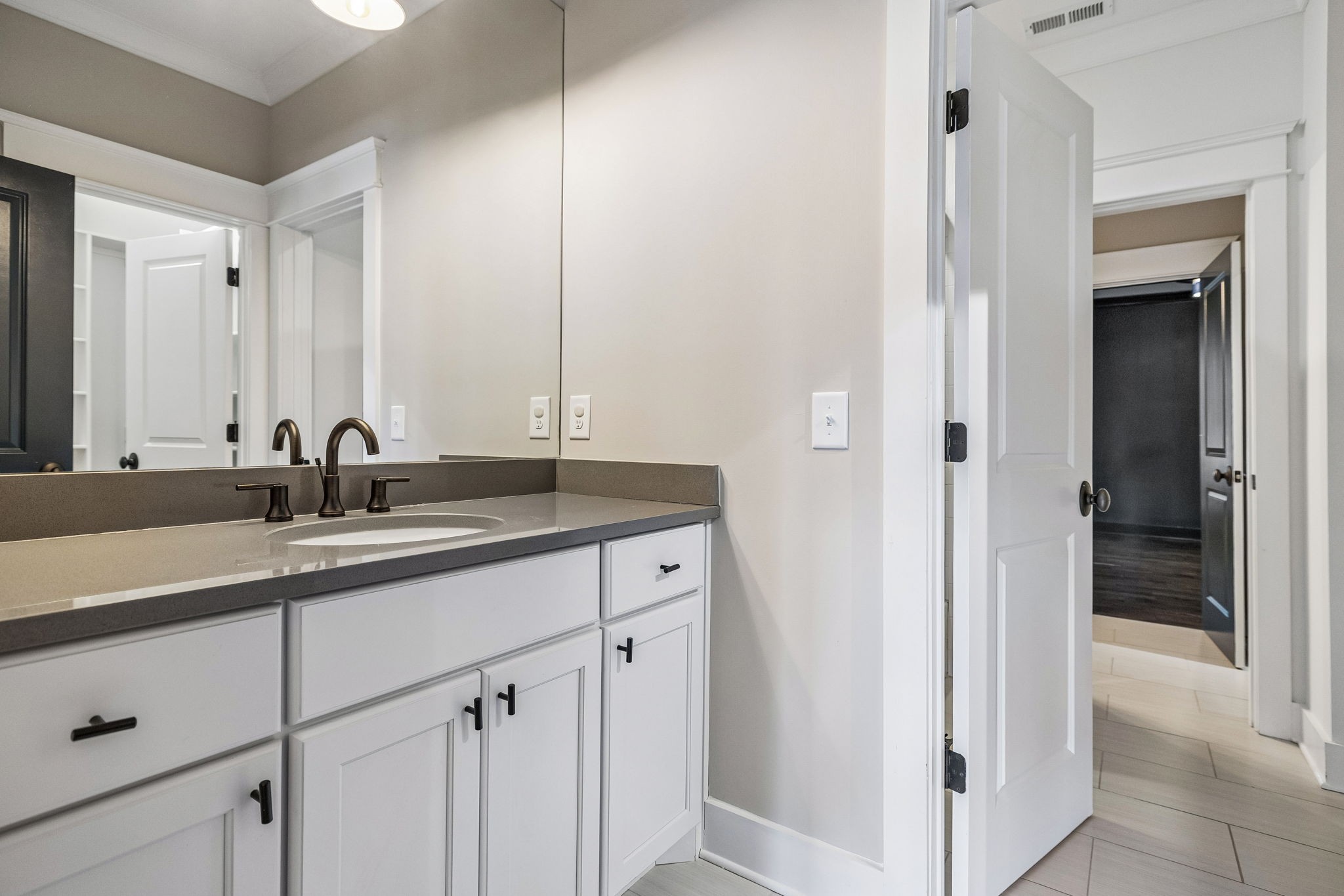 124B Lincoln Ct