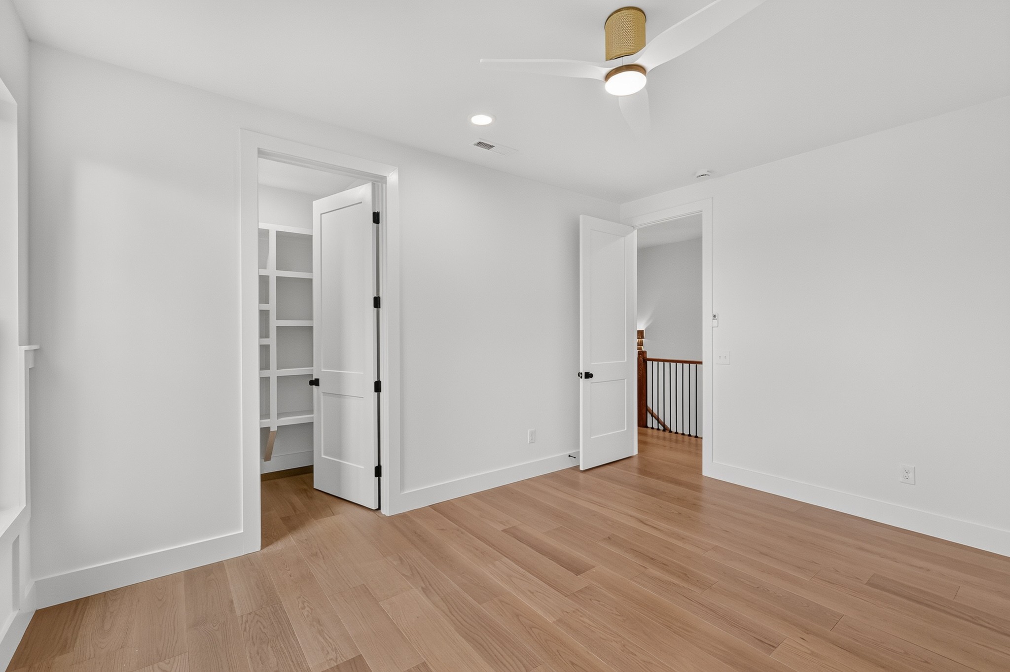 60A Creighton Ave