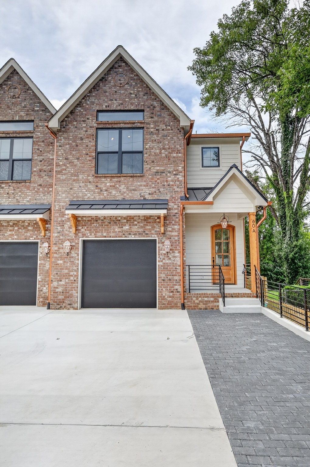 60A Creighton Ave