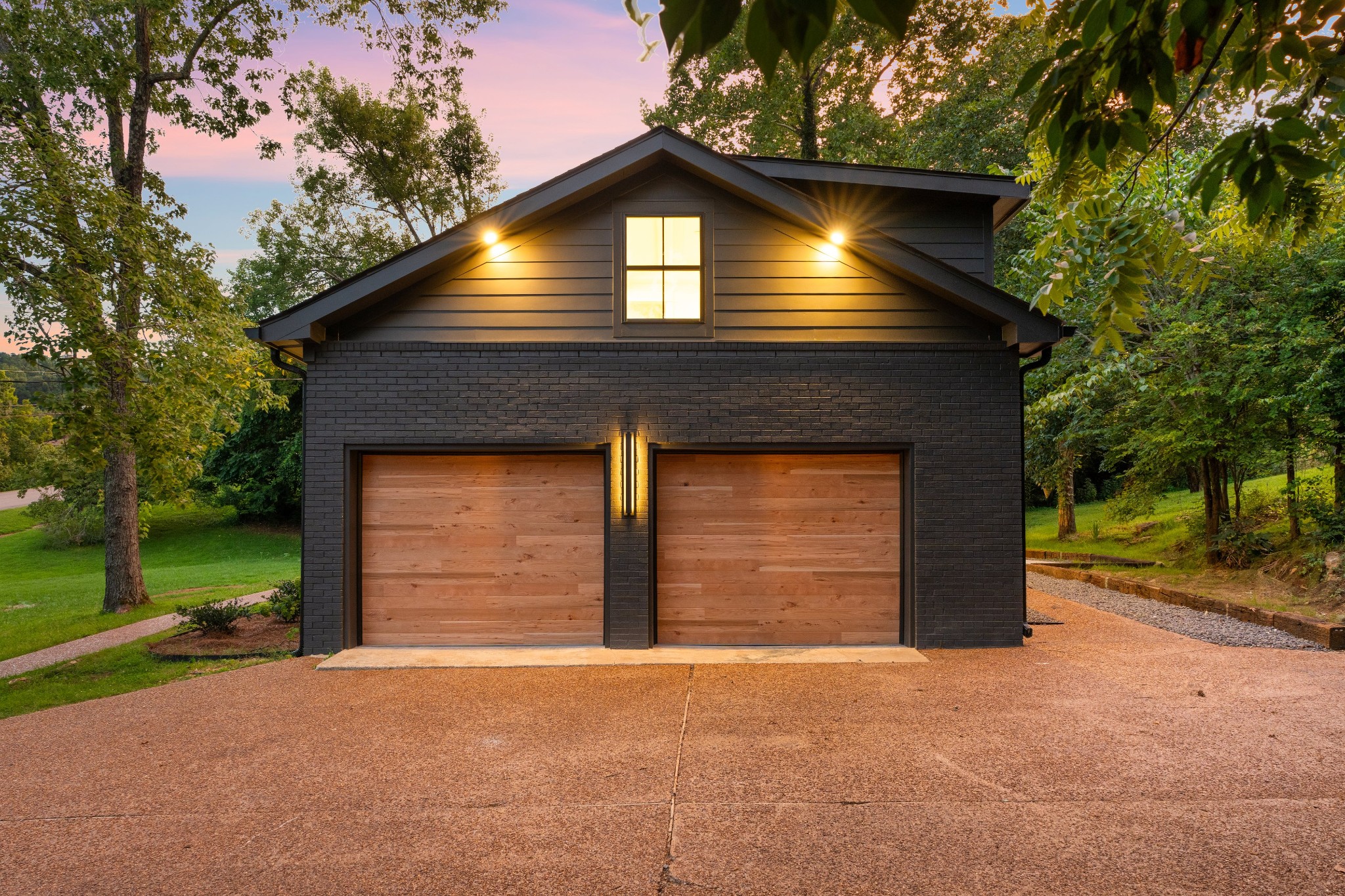 836 Forest Hills Dr