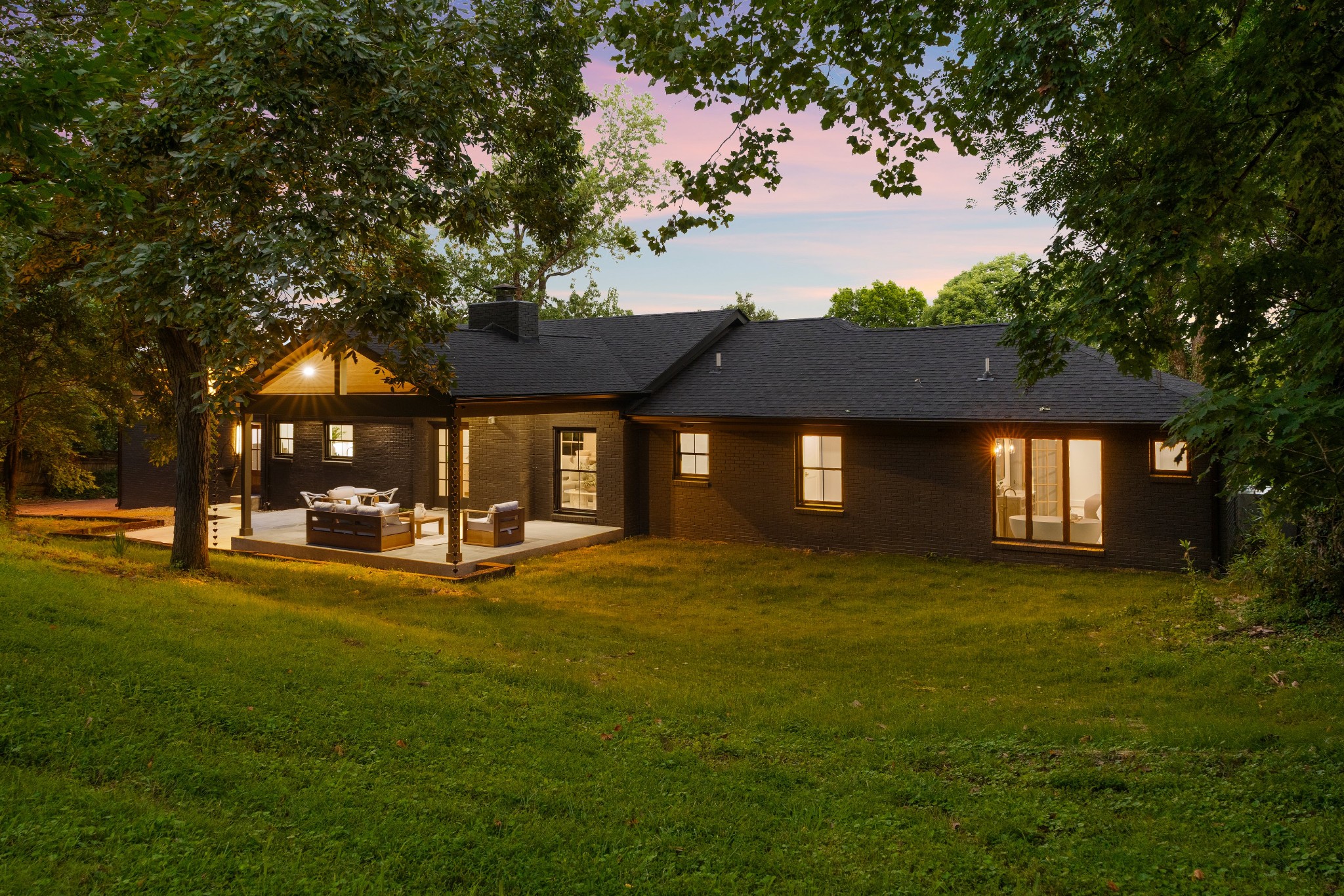 836 Forest Hills Dr