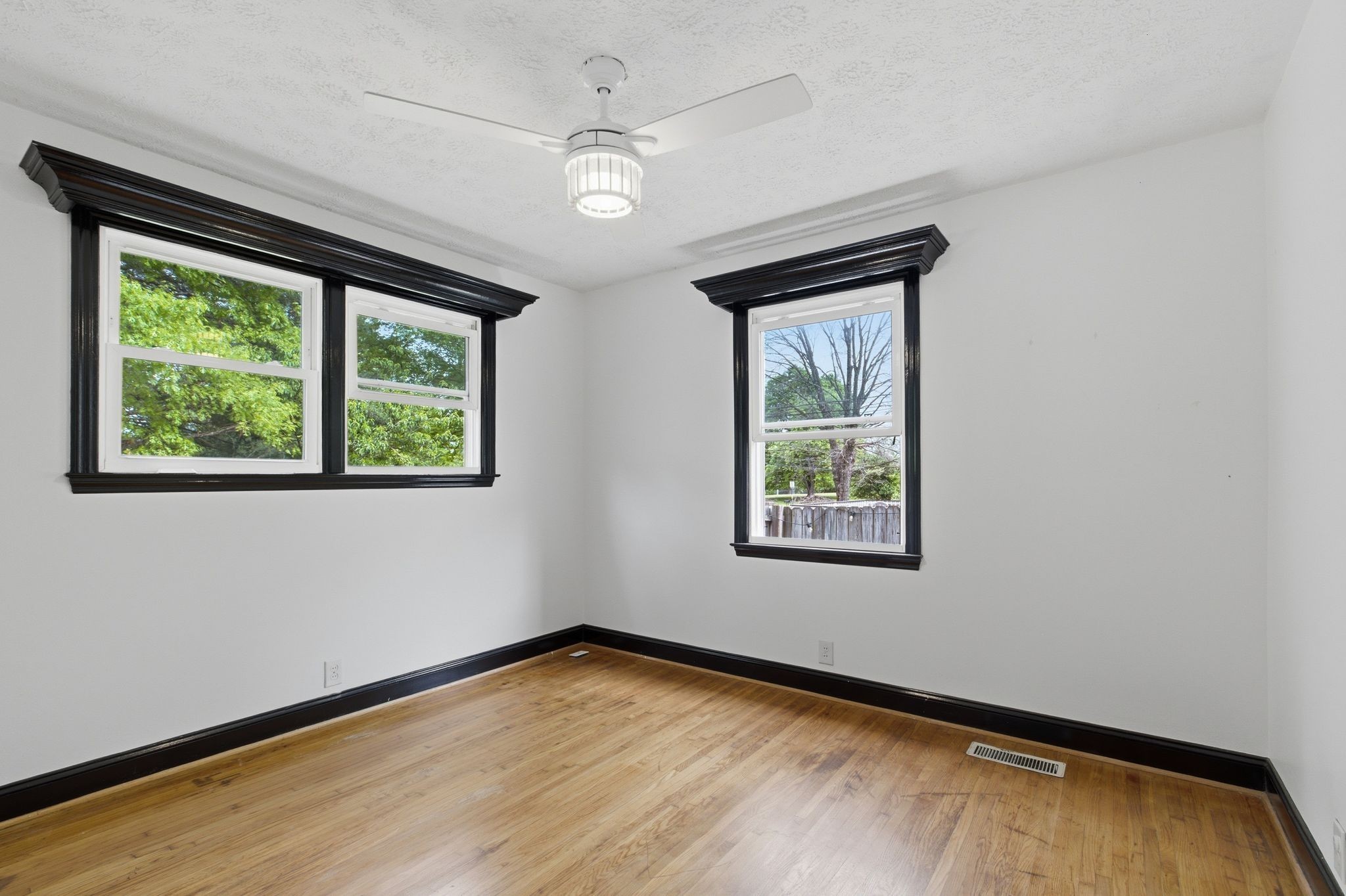 952 Colfax Drive