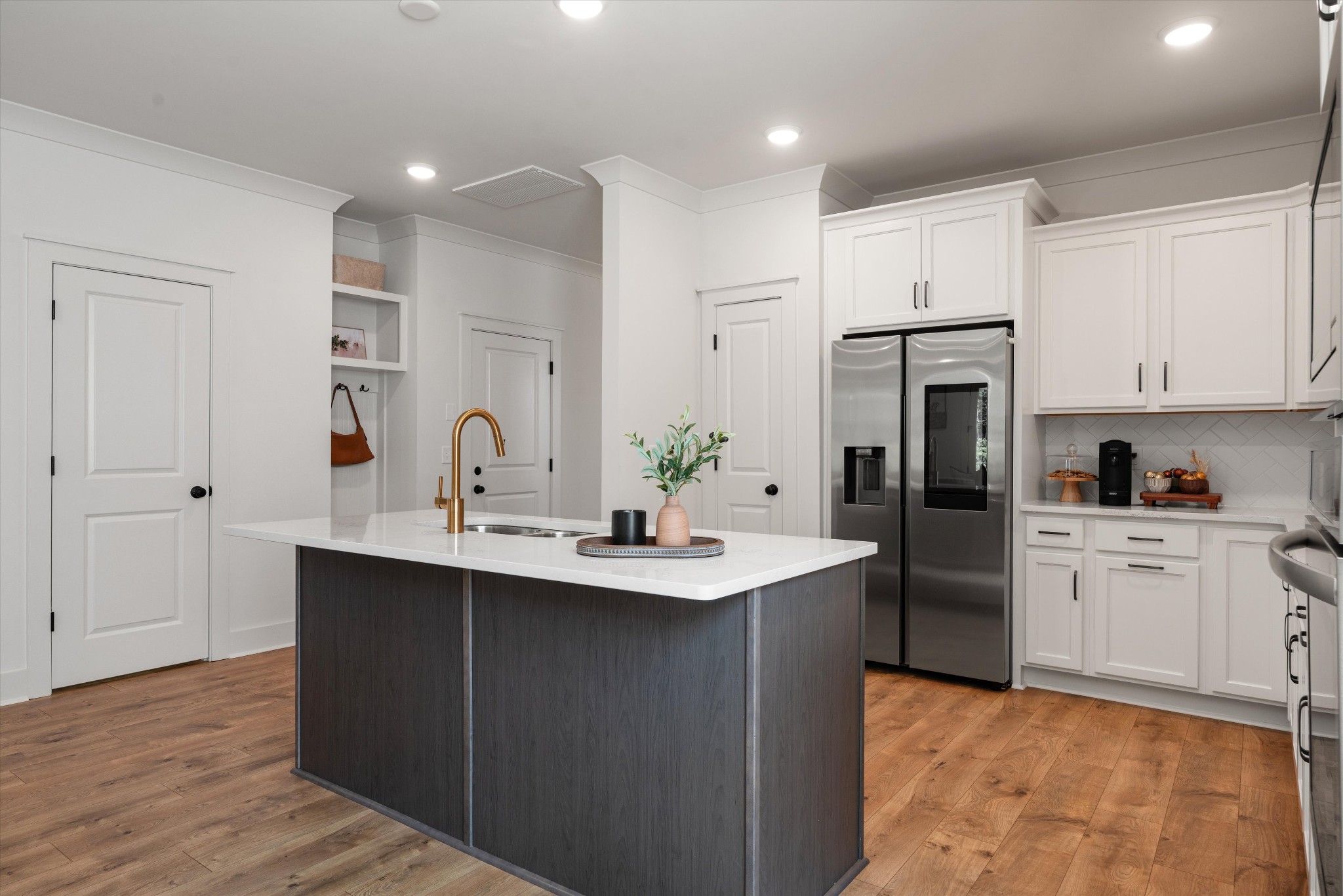 3124 Chatfield Dr