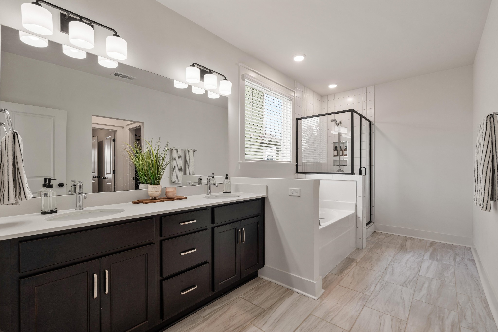 3124 Chatfield Dr