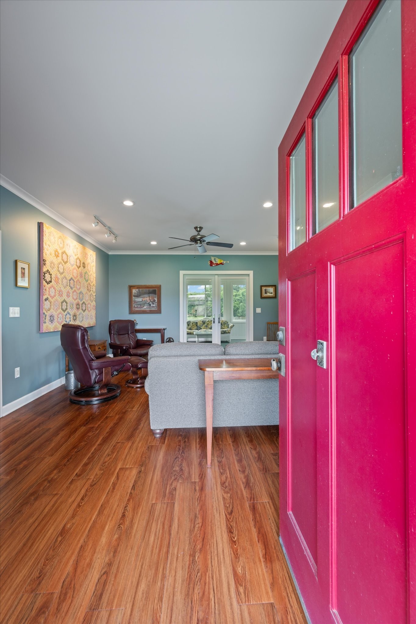 221 Eady Rd