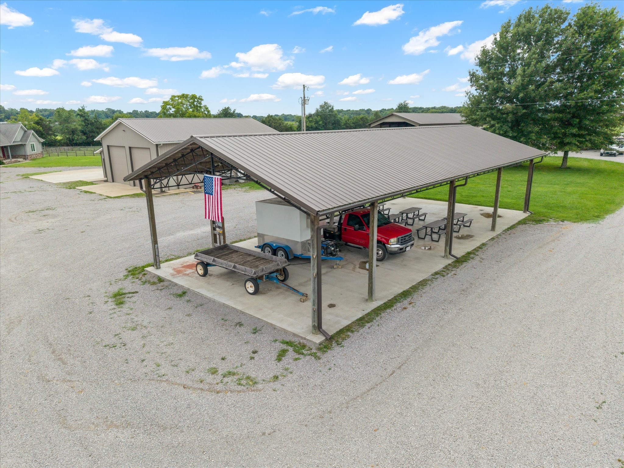221 Eady Rd