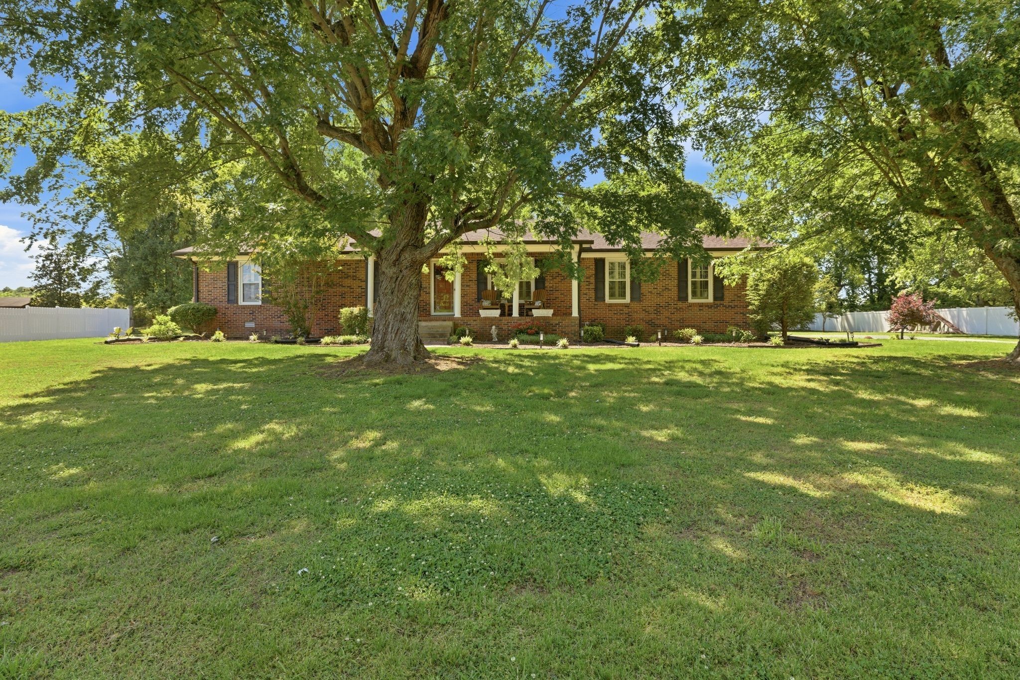 88 Riverbend Dr
