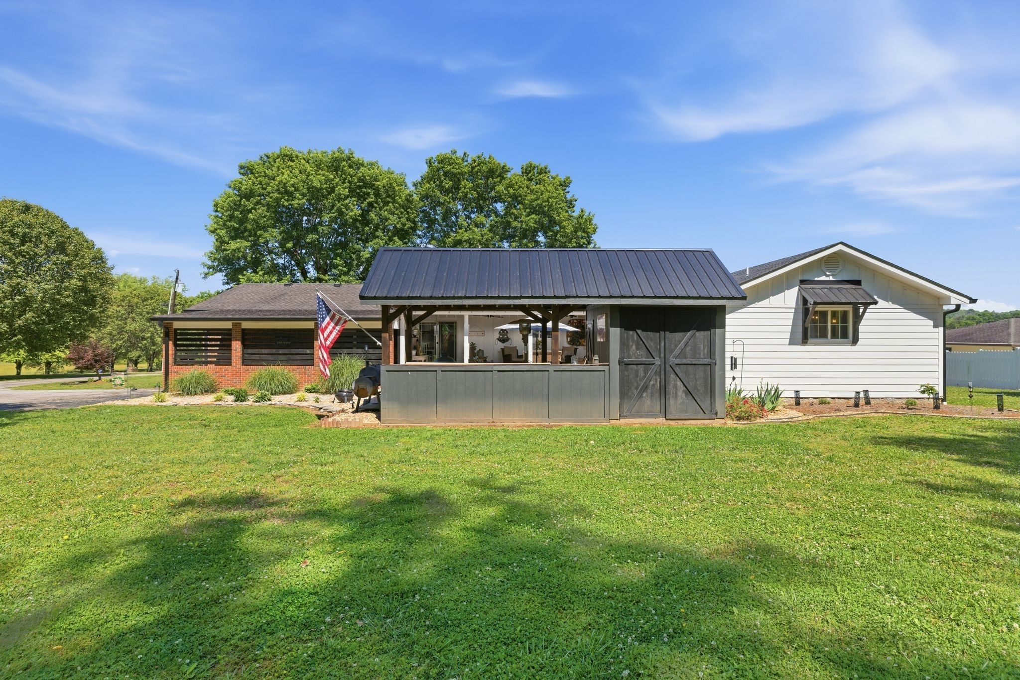 88 Riverbend Dr