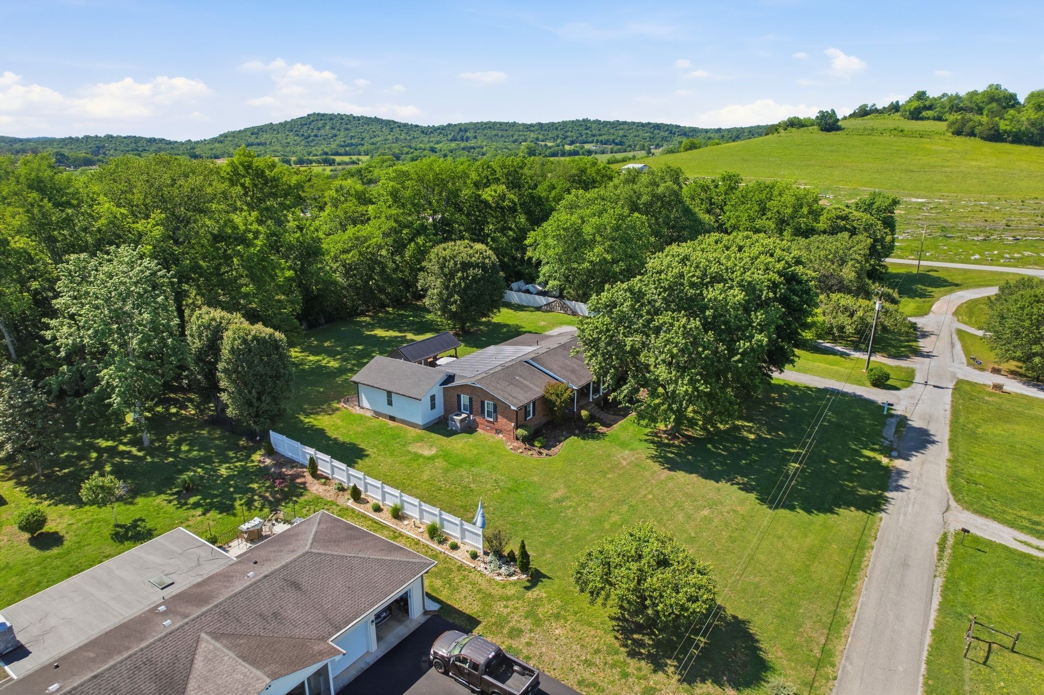 88 Riverbend Dr