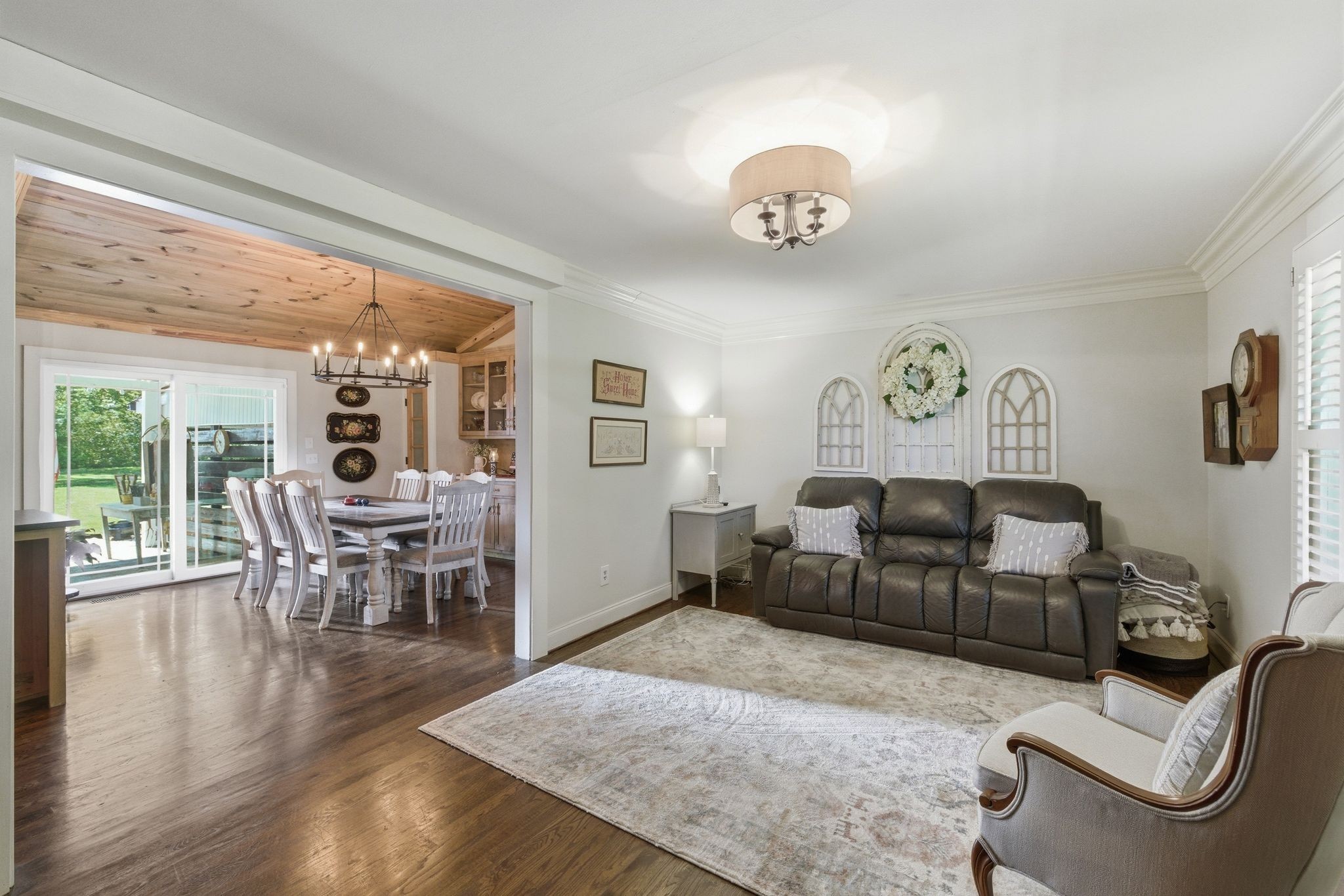 88 Riverbend Dr
