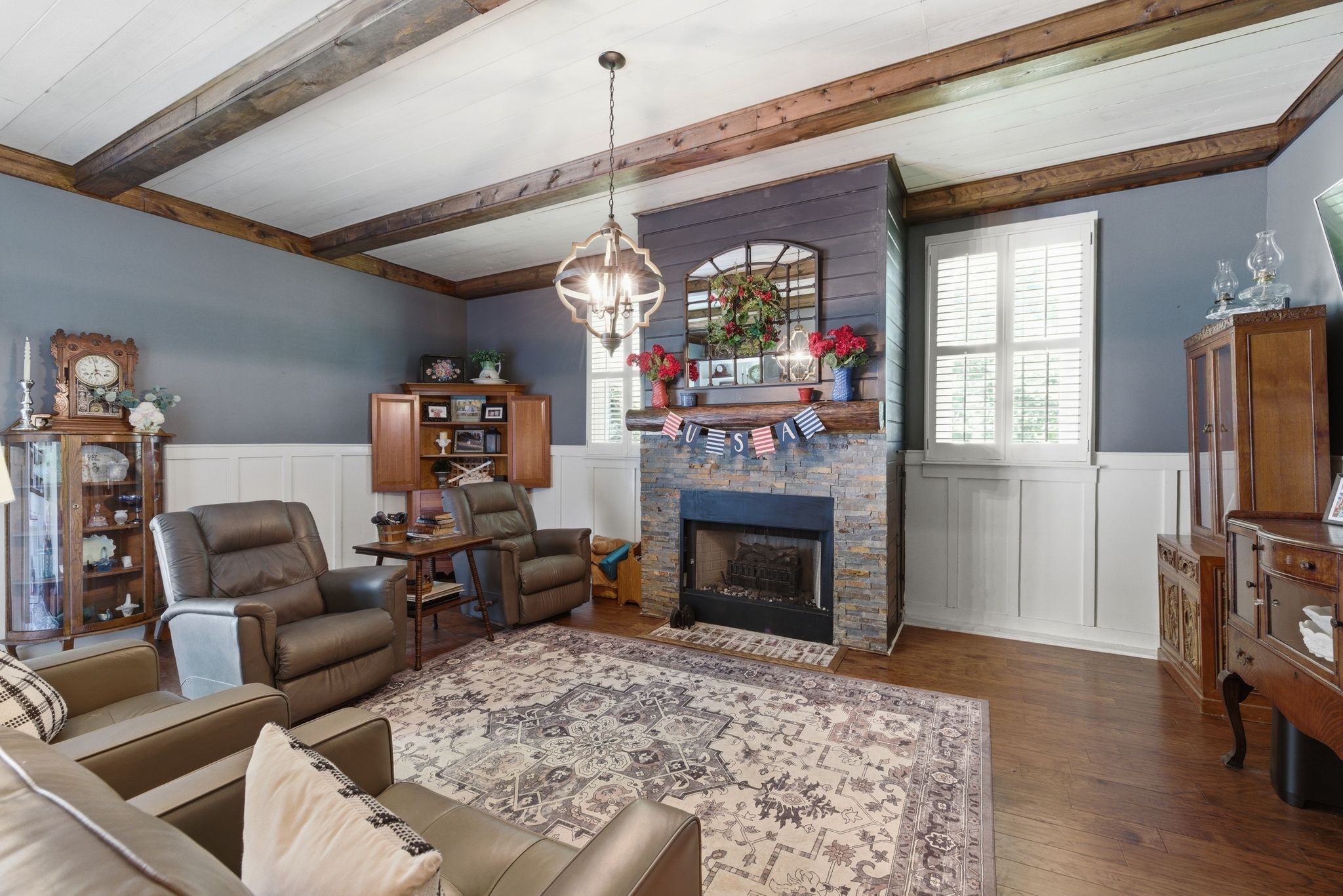 88 Riverbend Dr