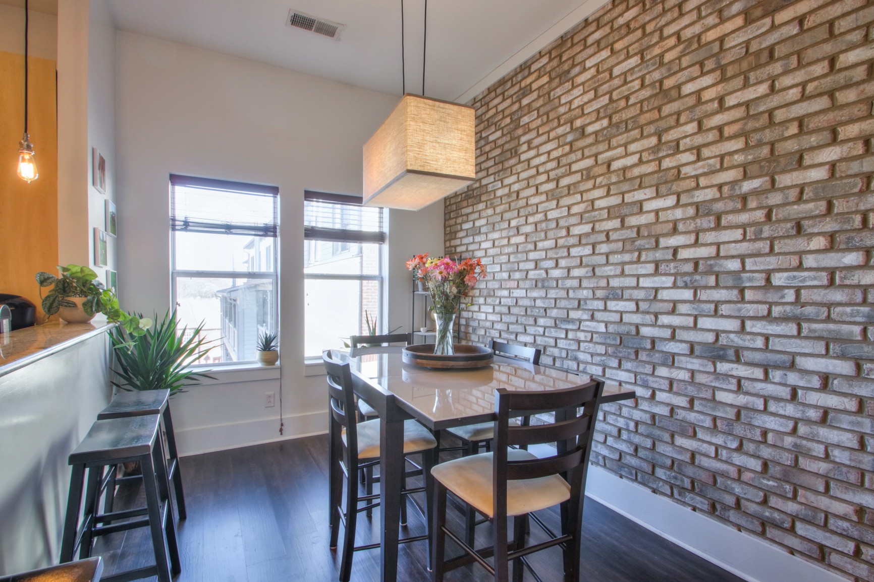 3204 Long Blvd Unit: 302