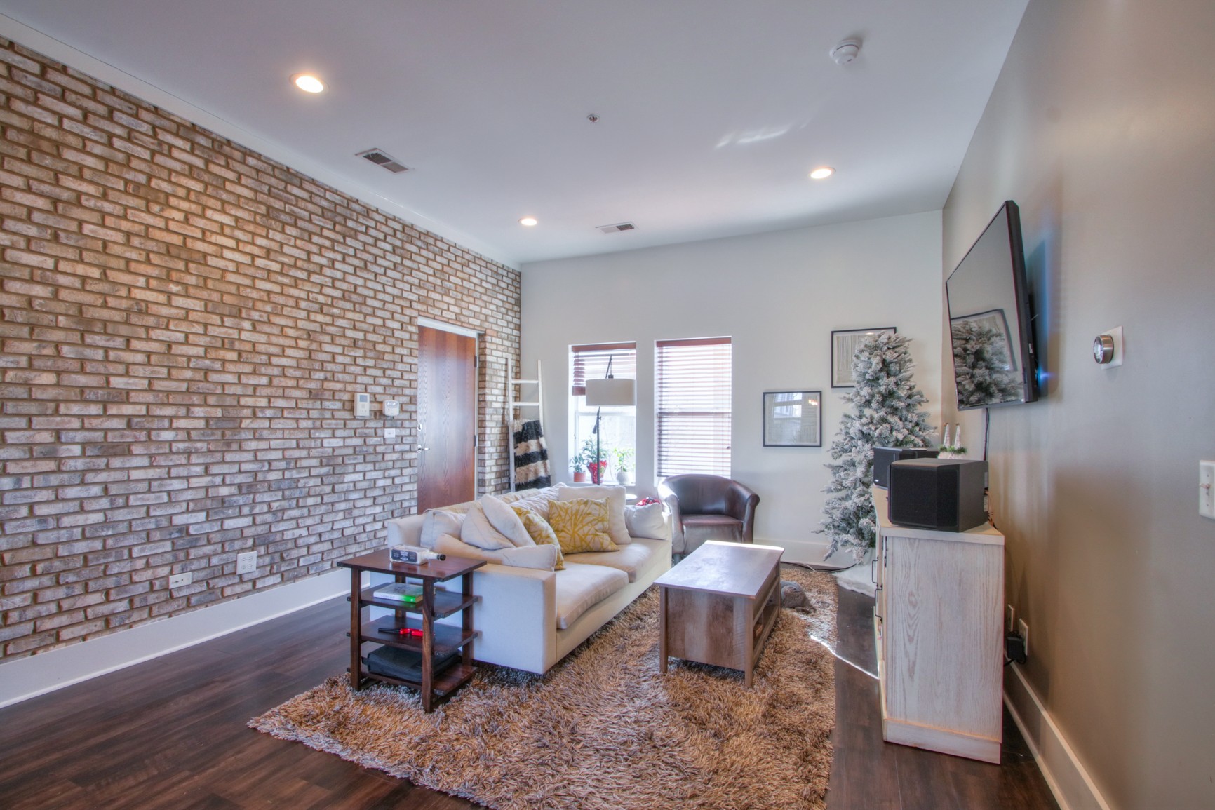 3204 Long Blvd Unit: 302