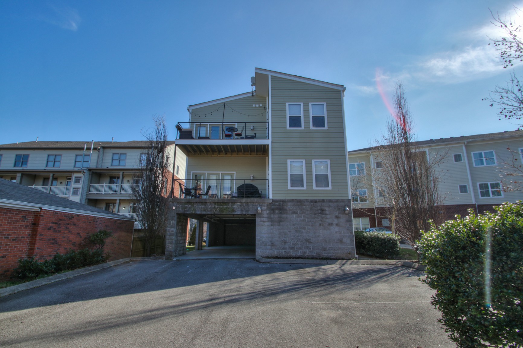 3204 Long Blvd Unit: 302
