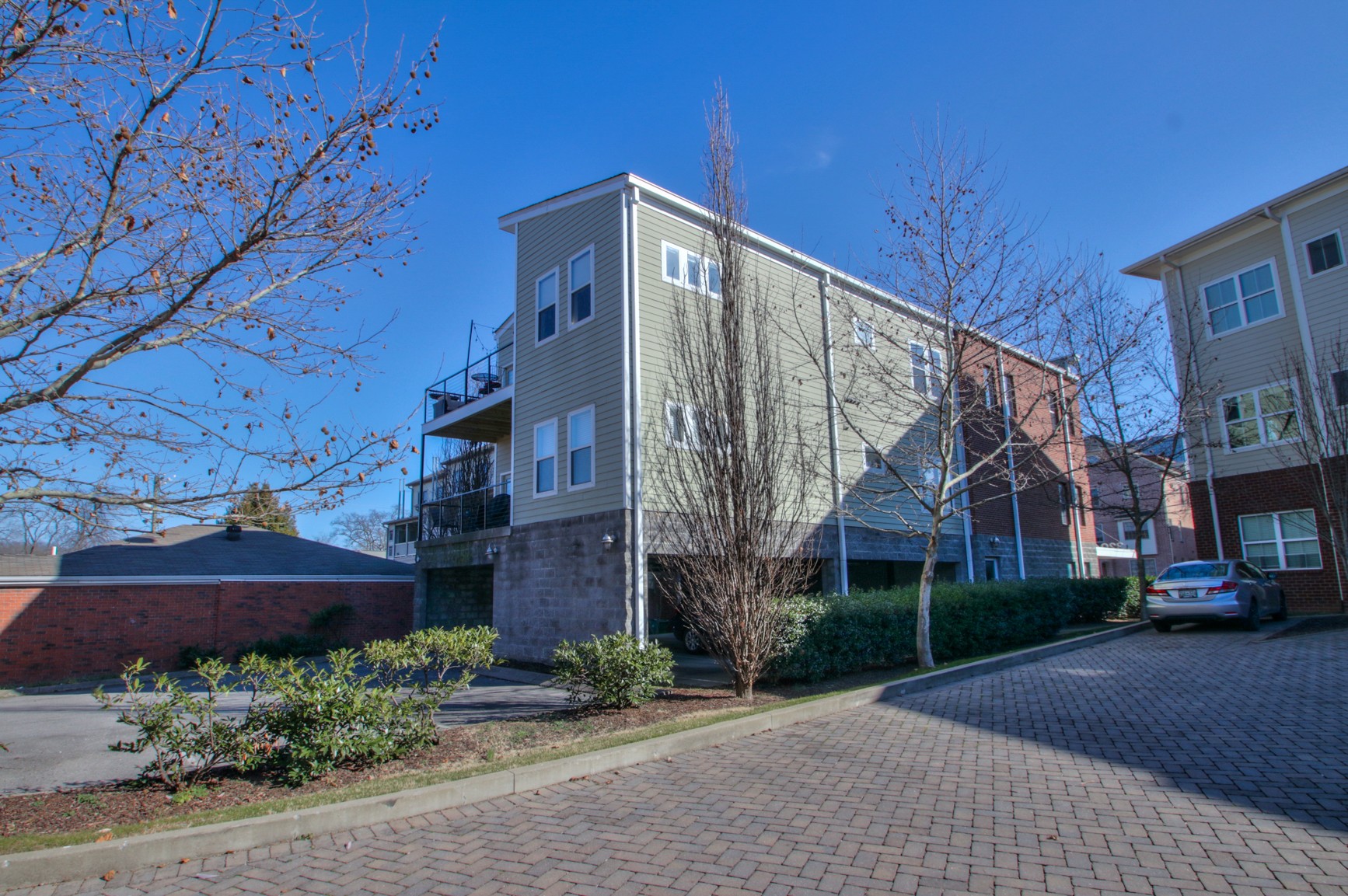 3204 Long Blvd Unit: 302