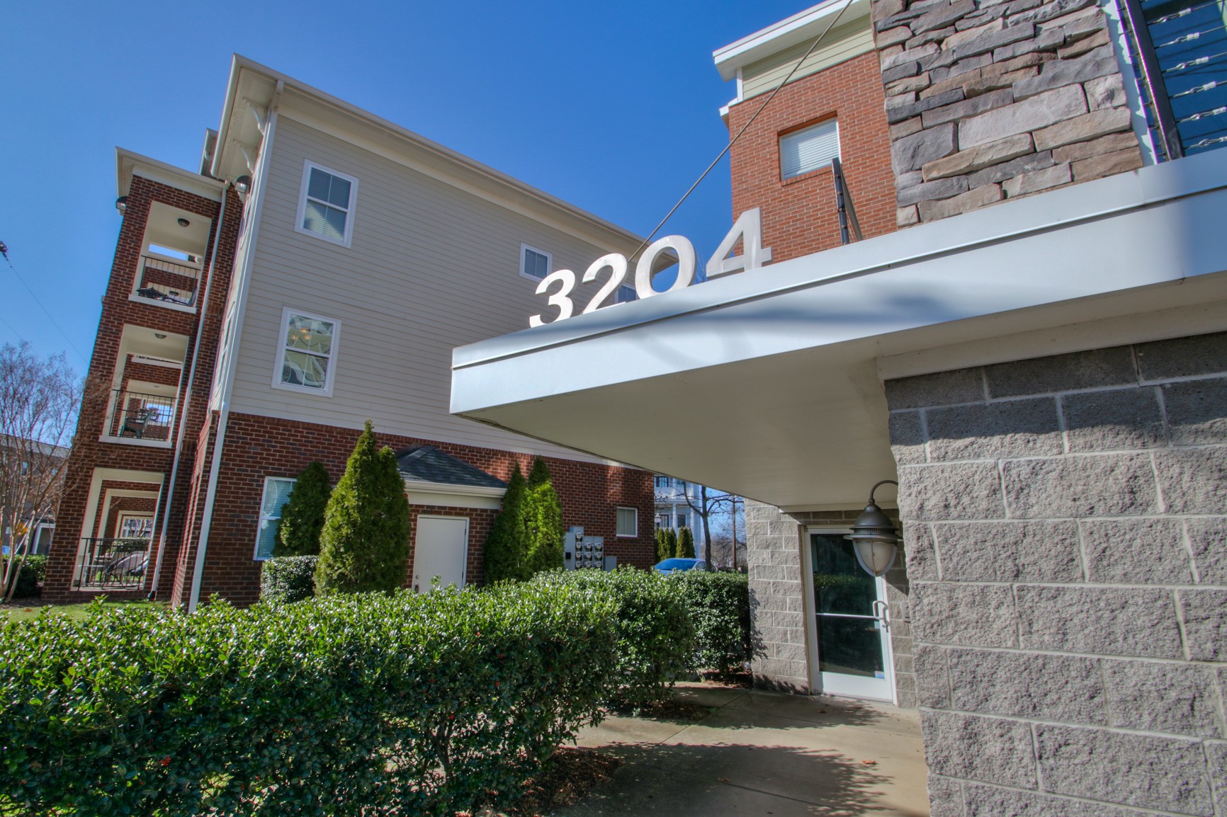 3204 Long Blvd Unit: 302