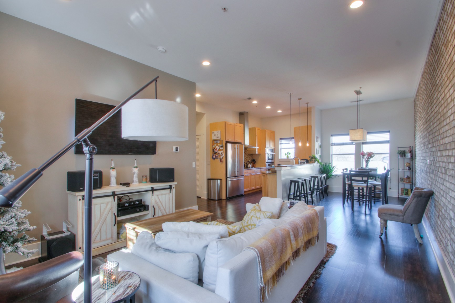 3204 Long Blvd Unit: 302