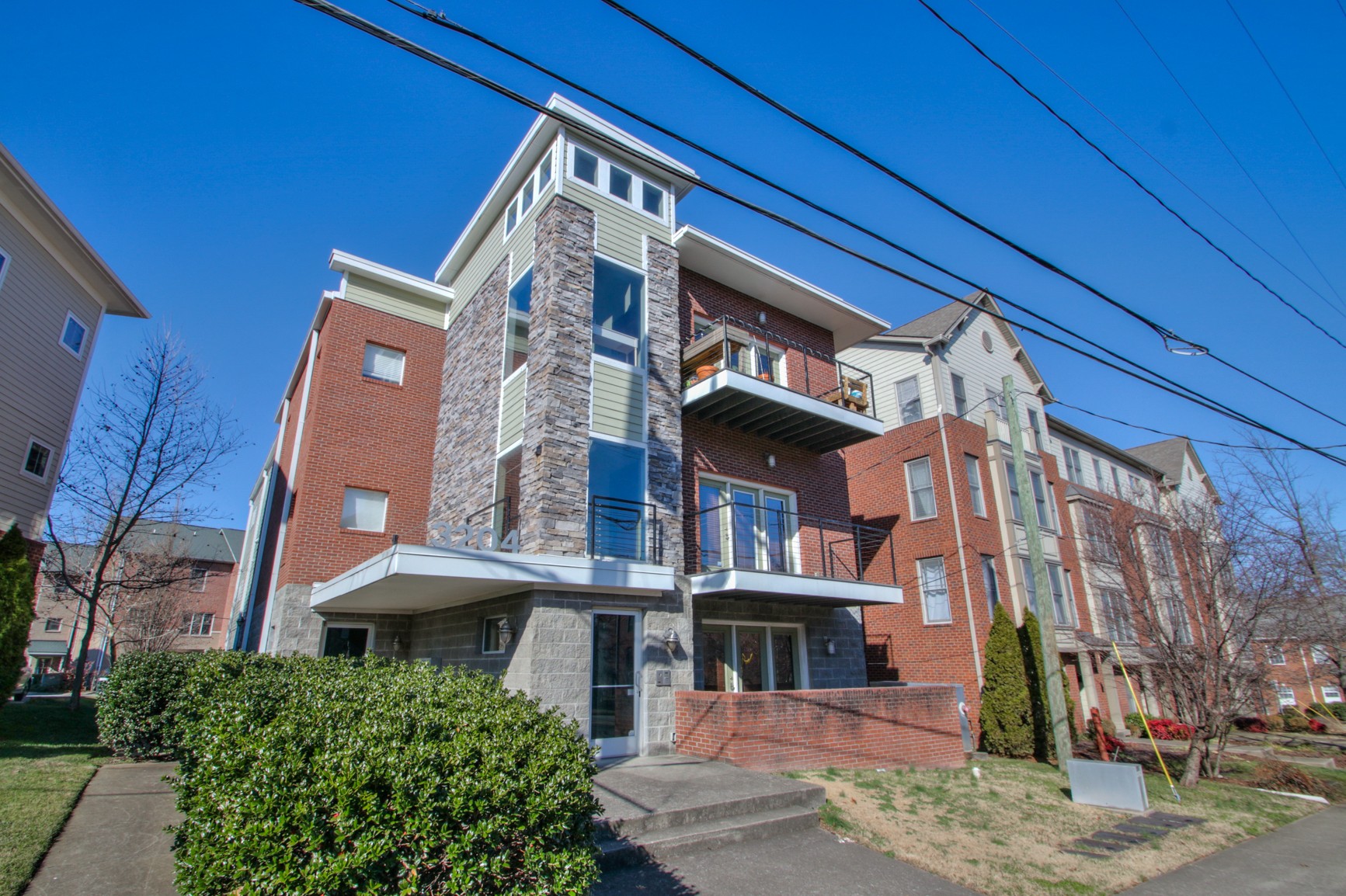 3204 Long Blvd Unit: 302