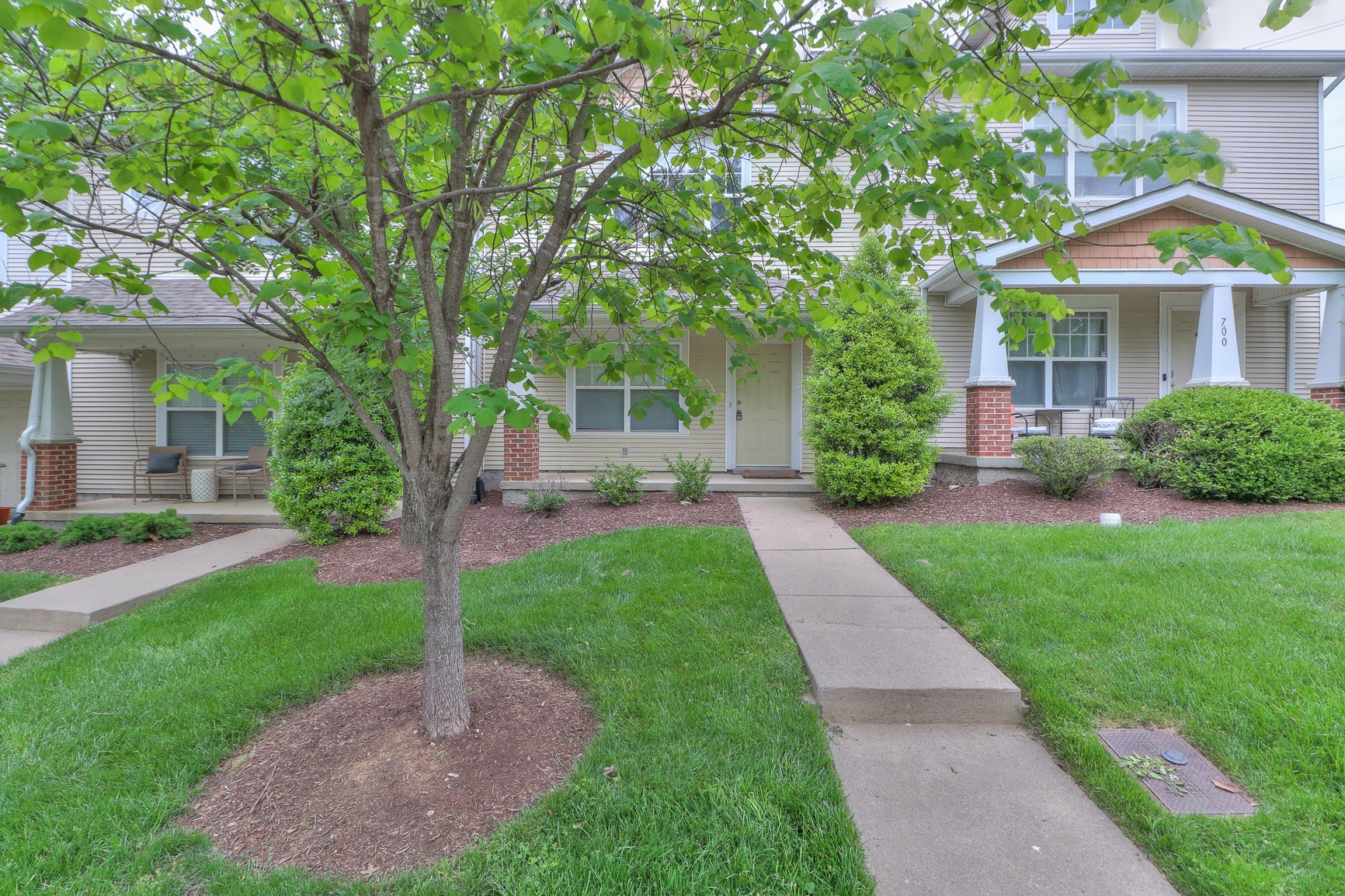 702 Vernon Ave