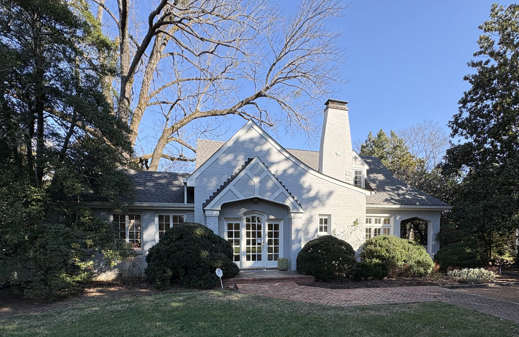 210 Jackson Blvd