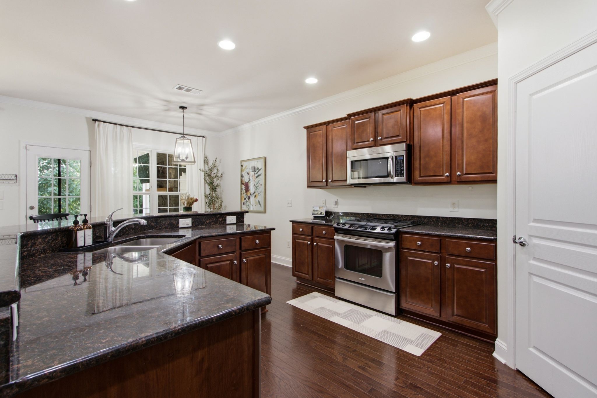 201 Creekstone Blvd