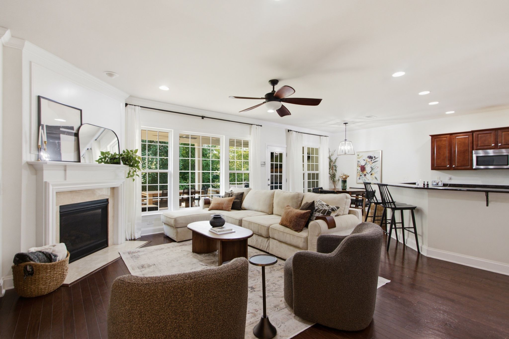 201 Creekstone Blvd