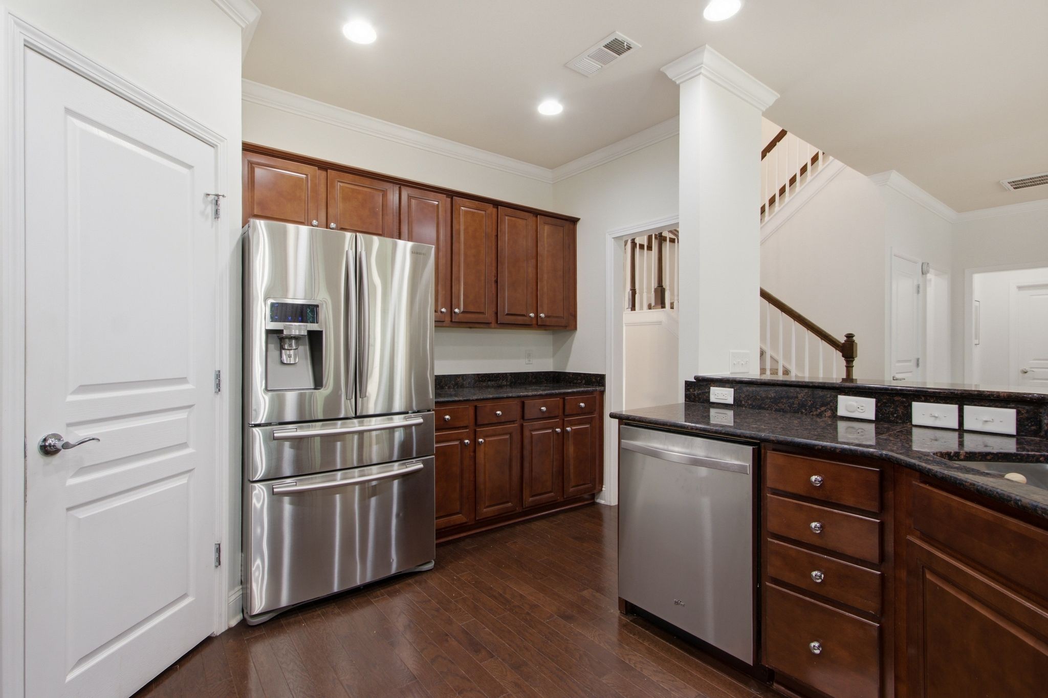 201 Creekstone Blvd