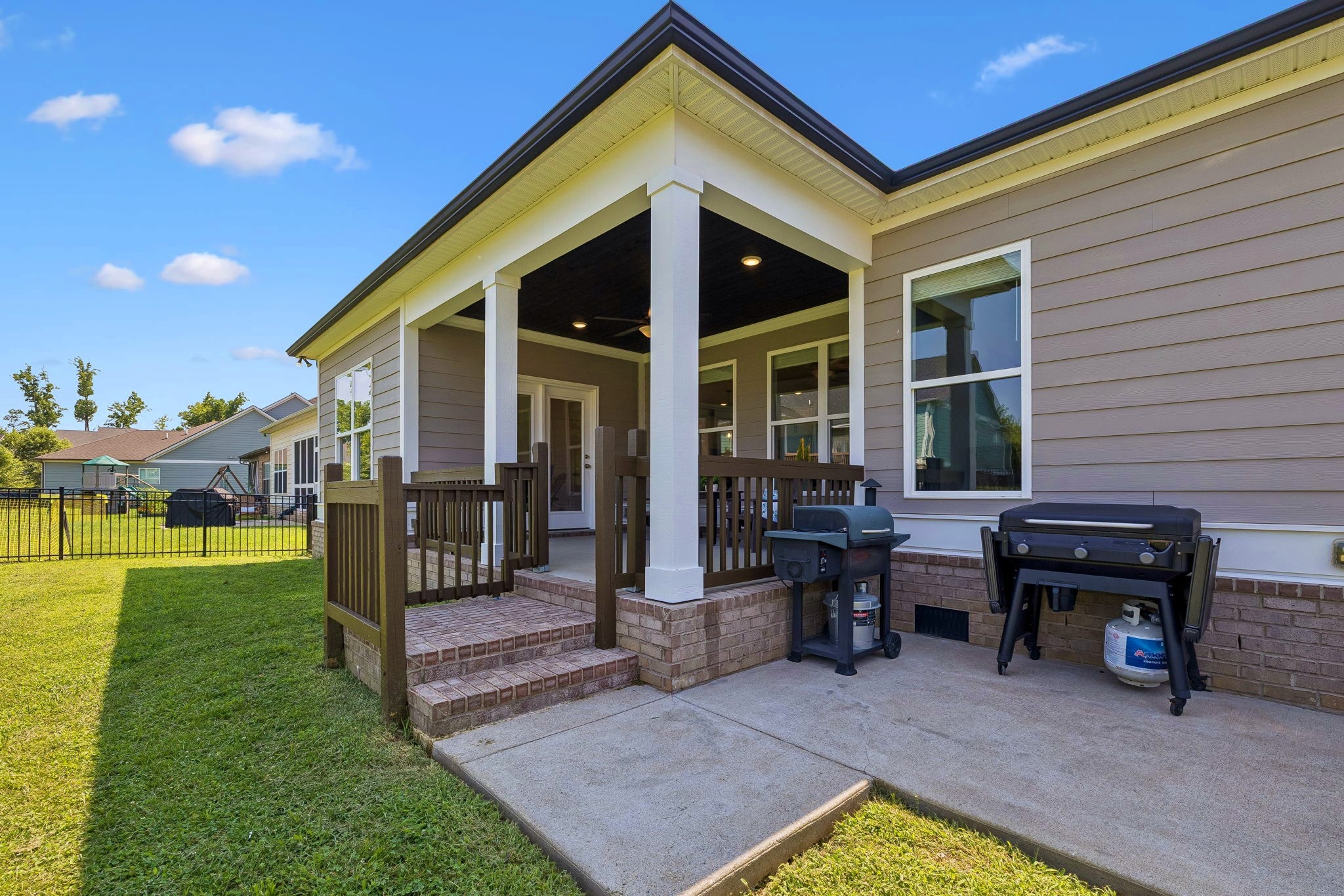 2310 Durham Trail Dr